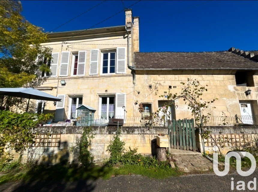 Maison traditionnelle 4 pièces de 83 m² à Vassens (02290)