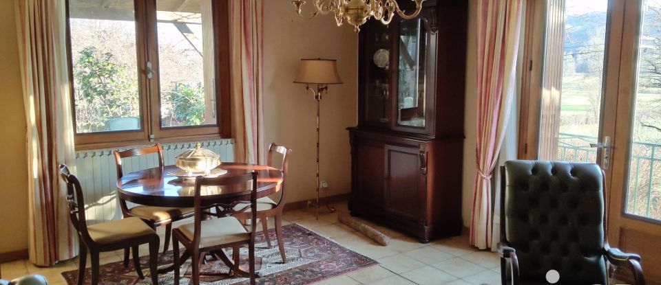 House 4 rooms of 107 m² in Boussac (46100)