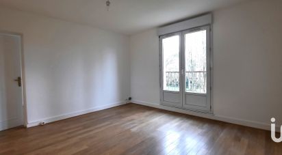 Appartement 4 pièces de 76 m² à Sainte-Geneviève-des-Bois (91700)