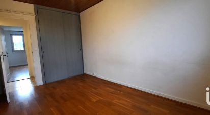 Apartment 4 rooms of 76 m² in Sainte-Geneviève-des-Bois (91700)