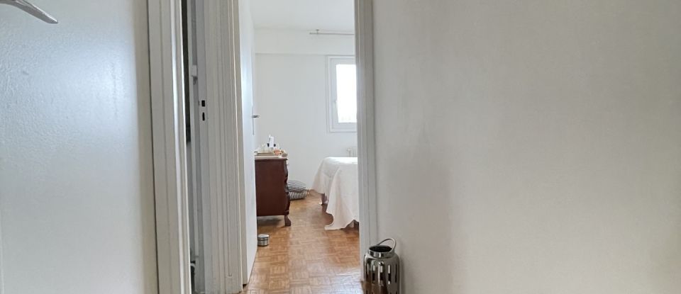 Apartment 3 rooms of 71 m² in Nanterre (92000)