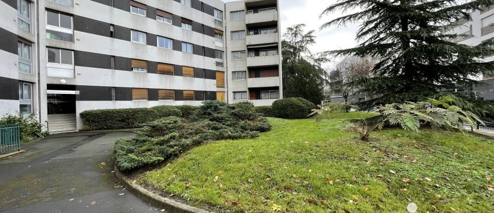 Apartment 3 rooms of 71 m² in Nanterre (92000)