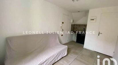 Studio 1 room of 14 m² in Toulon (83200)