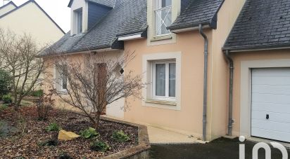 House 6 rooms of 111 m² in L'Huisserie (53970)