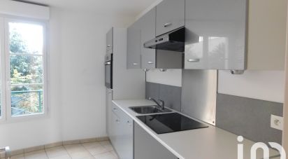 Appartement 3 pièces de 72 m² à Clamart (92140)