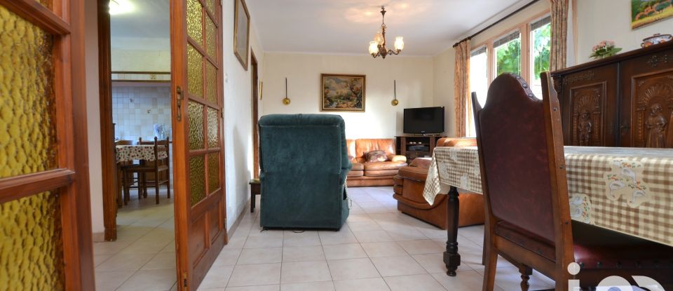 Traditional house 5 rooms of 84 m² in Bize-Minervois (11120)