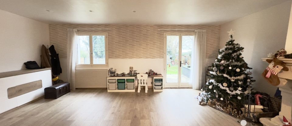 Maison 5 pièces de 106 m² à Saint-Fargeau-Ponthierry (77310)