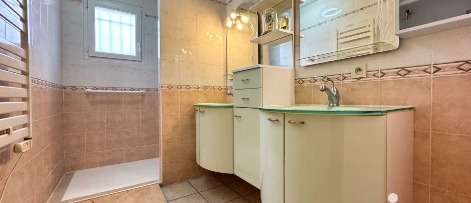 Maison 4 pièces de 90 m² à Llupia (66300)