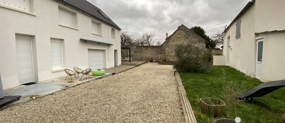 Maison 6 pièces de 152 m² à Le Malesherbois (45330)