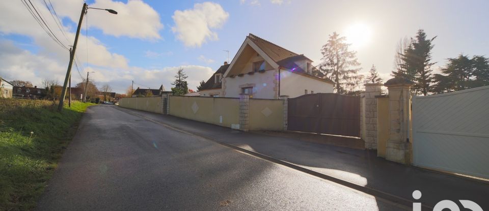 Maison 10 pièces de 340 m² à Favrieux (78200)