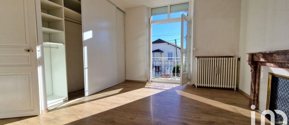 House 9 rooms of 250 m² in Pau (64000)