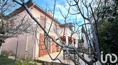 House 8 rooms of 198 m² in Le Pradet (83220)