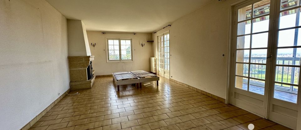 Maison 5 pièces de 121 m² à Saint-Bonnet-les-Oules (42330)