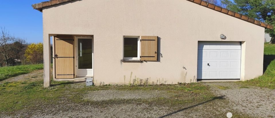 Maison 4 pièces de 78 m² à Saint-Christophe (16420)