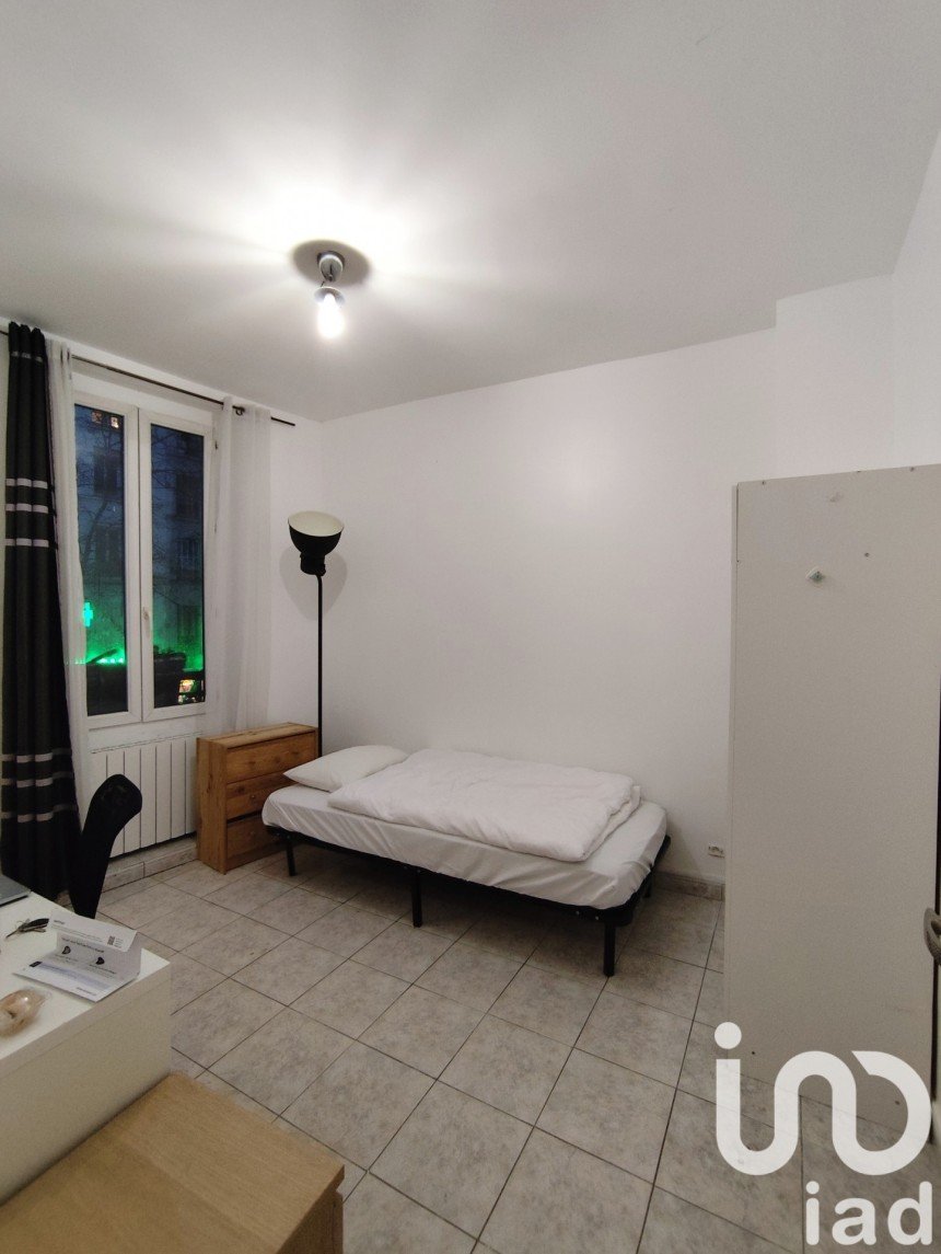 Studio 1 room of 17 m² in Paris (75017)