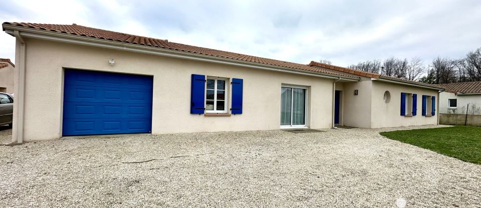 Maison traditionnelle 6 pièces de 145 m² à Thouars (79100)