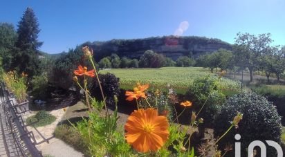 Maison 4 pièces de 111 m² à Peyzac-le-Moustier (24620)