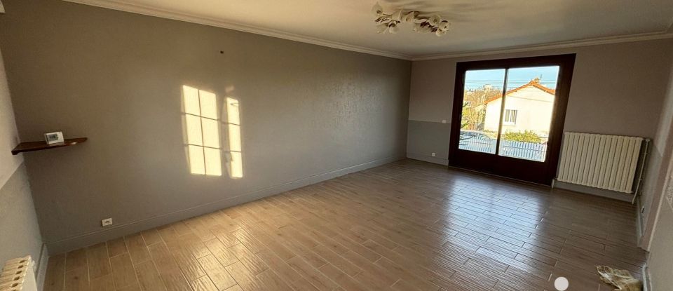 Maison traditionnelle 4 pièces de 92 m² à Châtellerault (86100)