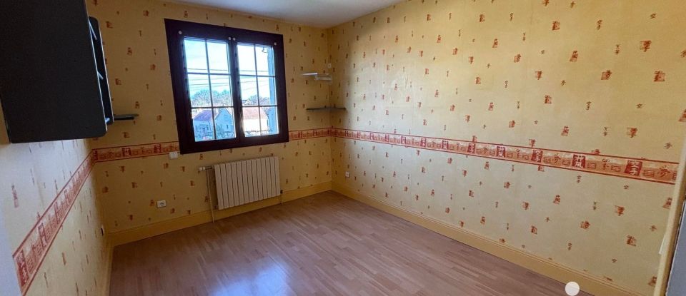 Maison traditionnelle 4 pièces de 92 m² à Châtellerault (86100)