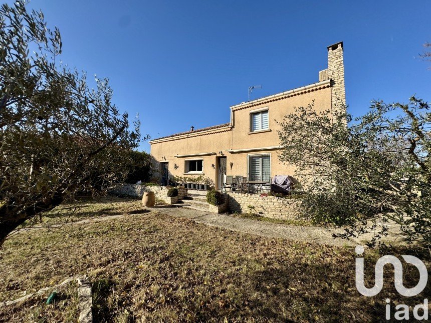 House 6 rooms of 133 m² in Morières-lès-Avignon (84310)