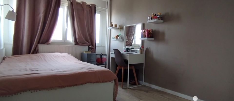 Appartement 4 pièces de 88 m² à Mons-en-Barœul (59370)