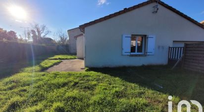 Pavilion 4 rooms of 99 m² in Parthenay (79200)