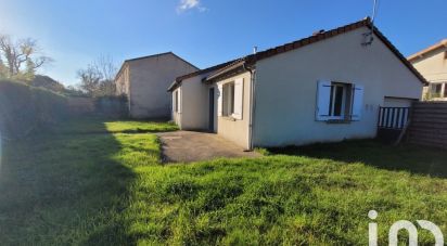 Pavilion 4 rooms of 99 m² in Parthenay (79200)