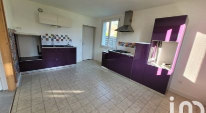 Pavilion 4 rooms of 99 m² in Parthenay (79200)