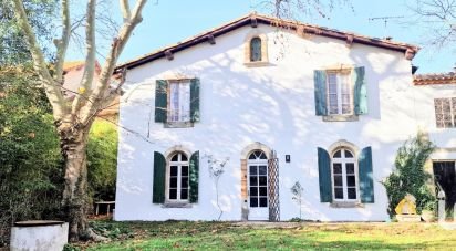 Traditional house 6 rooms of 284 m² in Arzens (11290)