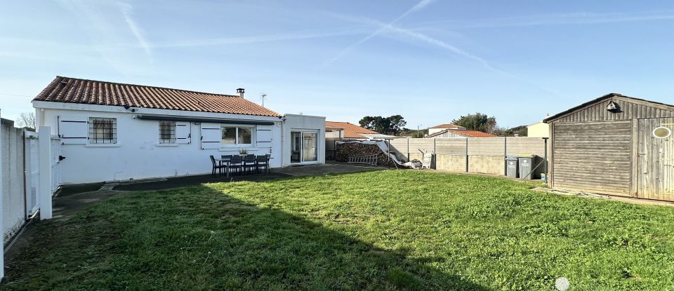 Traditional house 4 rooms of 110 m² in Les Sables-d'Olonne (85100)