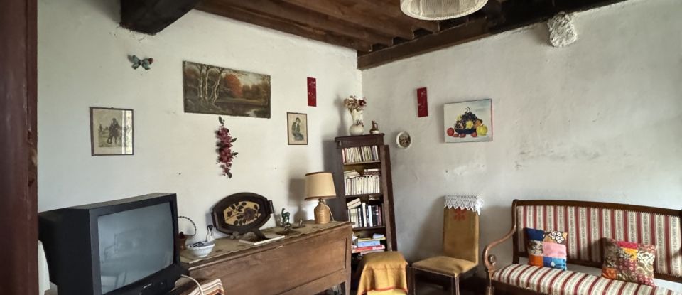 Country house 5 rooms of 85 m² in Giat (63620)