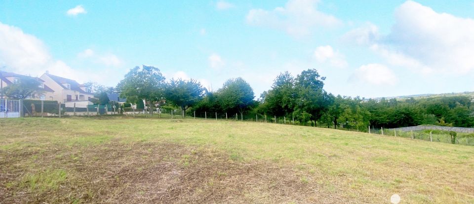 Land of 1,856 m² in Grigny (91350)