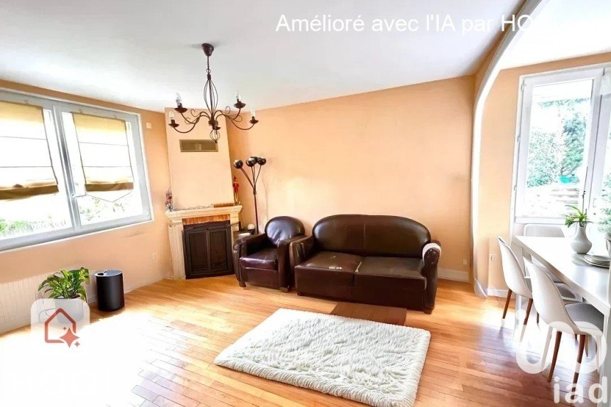 Traditional house 6 rooms of 100 m² in Sainte-Geneviève-des-Bois (91700)