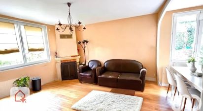 Traditional house 6 rooms of 100 m² in Sainte-Geneviève-des-Bois (91700)