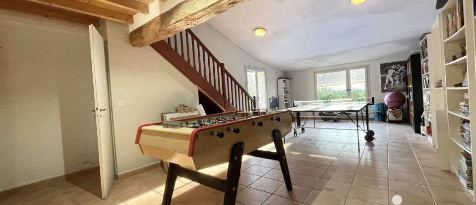 Mansion 13 rooms of 471 m² in Blaignan (33340)