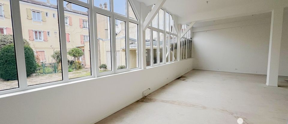 Town house 7 rooms of 266 m² in Vanves (92170)