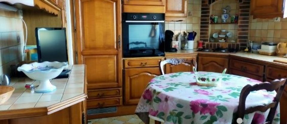 House 4 rooms of 90 m² in Descartes (37160)