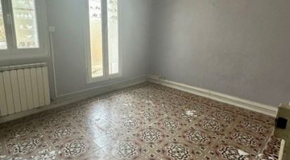 Appartement 3 pièces de 54 m² à Marseille (13007)