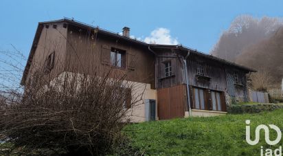 Traditional house 8 rooms of 180 m² in La Rivière-Enverse (74440)