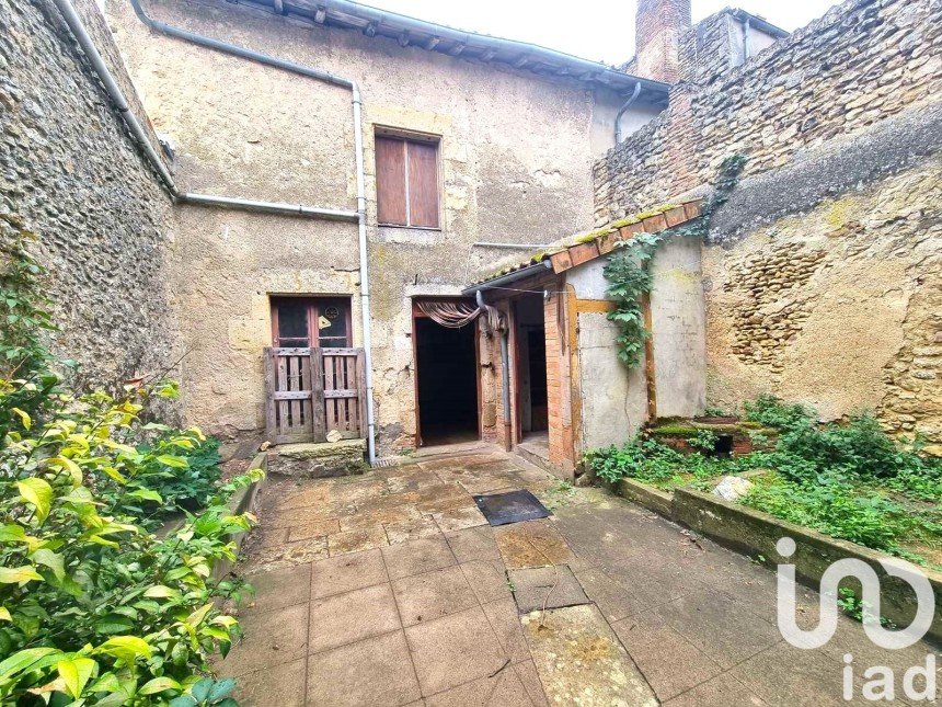 Village house 3 rooms of 64 m² in Thénezay (79390)