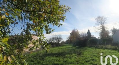 Terrain de 8 182 m² à Montmorillon (86500)