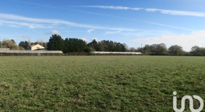 Terrain de 8 182 m² à Montmorillon (86500)