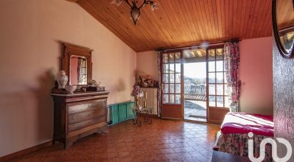 Village house 5 rooms of 119 m² in Roumoules (04500)