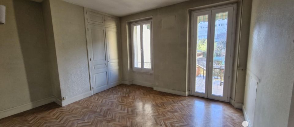 Apartment 6 rooms of 115 m² in Saint-Jean-de-Maurienne (73300)