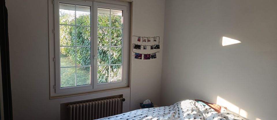 House 5 rooms of 98 m² in Saint-Georges-sur-Cher (41400)