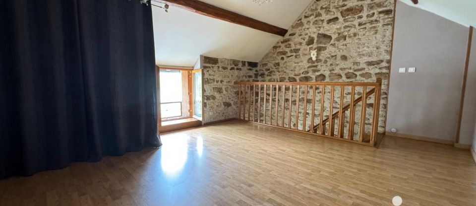 Town house 4 rooms of 97 m² in Nemours (77140)