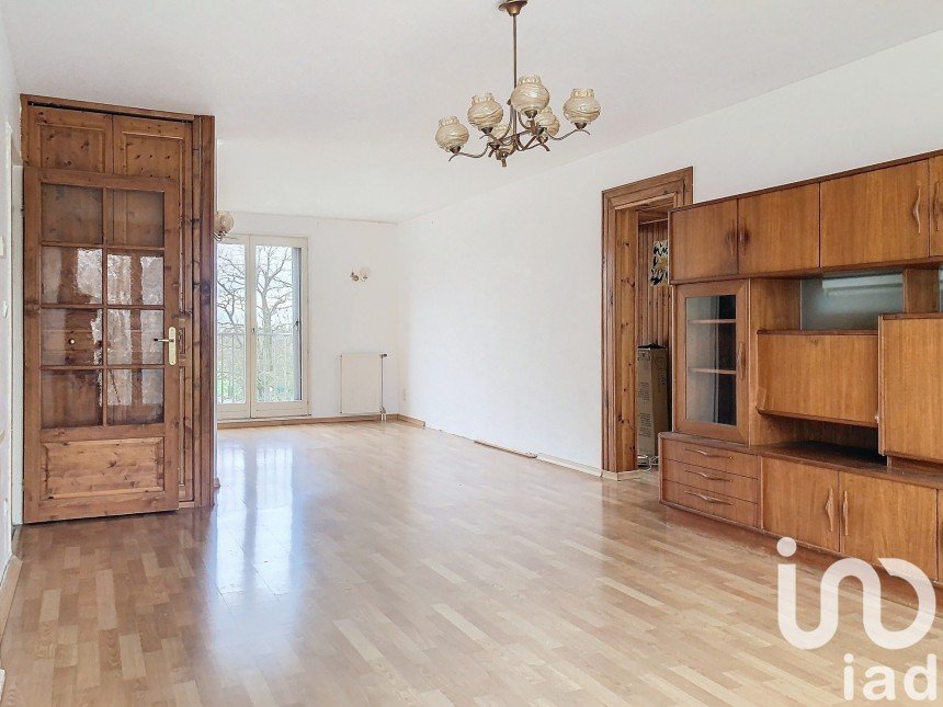 Apartment 4 rooms of 96 m² in Étampes (91150)