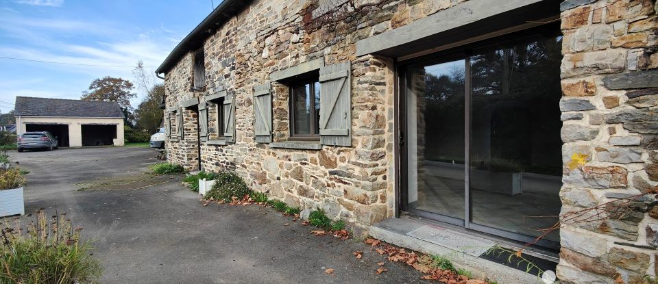 Longère 8 pièces de 214 m² à Dourdain (35450)