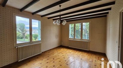 Maison traditionnelle 5 pièces de 71 m² à Aouste-sur-Sye (26400)