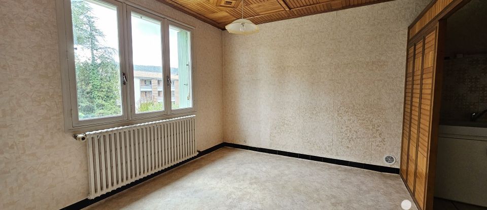 Maison traditionnelle 5 pièces de 71 m² à Aouste-sur-Sye (26400)